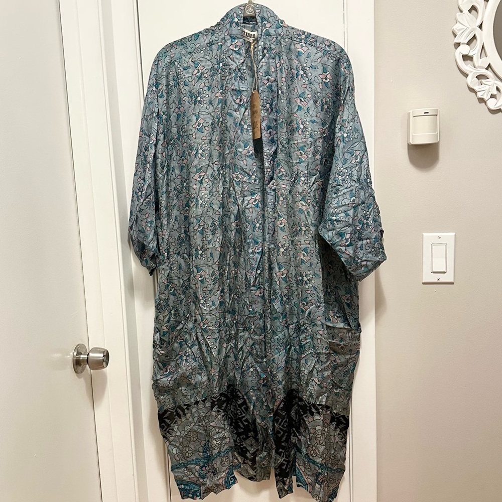21Tara Brooklyn Boutique Recycled Sari Silk Robe Open Cardigan Kimono India